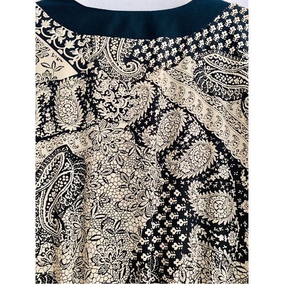 Vintage Long Sleeve Paisley Dress with Pleated Skirt Detail - Picture 14 of 16